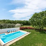 Arancin By Interhome * Brtonigla