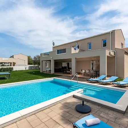 Arancin By Interhome