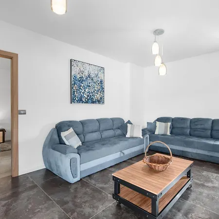 Semesterbostad Arancin By Interhome Brtonigla