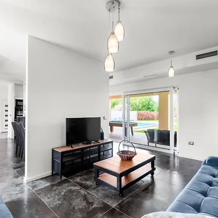 Semesterbostad Arancin By Interhome *